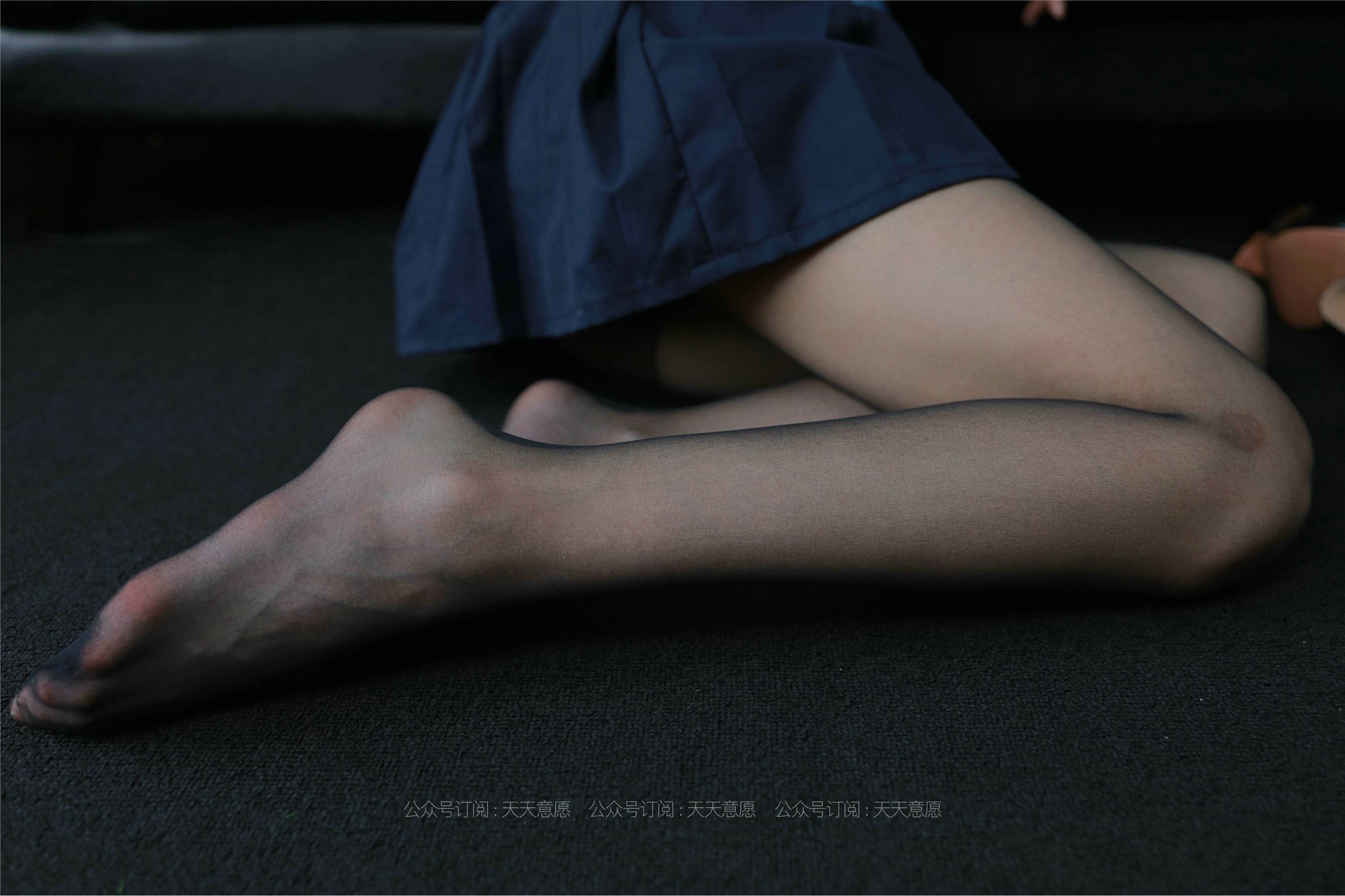 IESS异思趣向  2021.06.13 丝享家831：肉肉《长腿女制服》